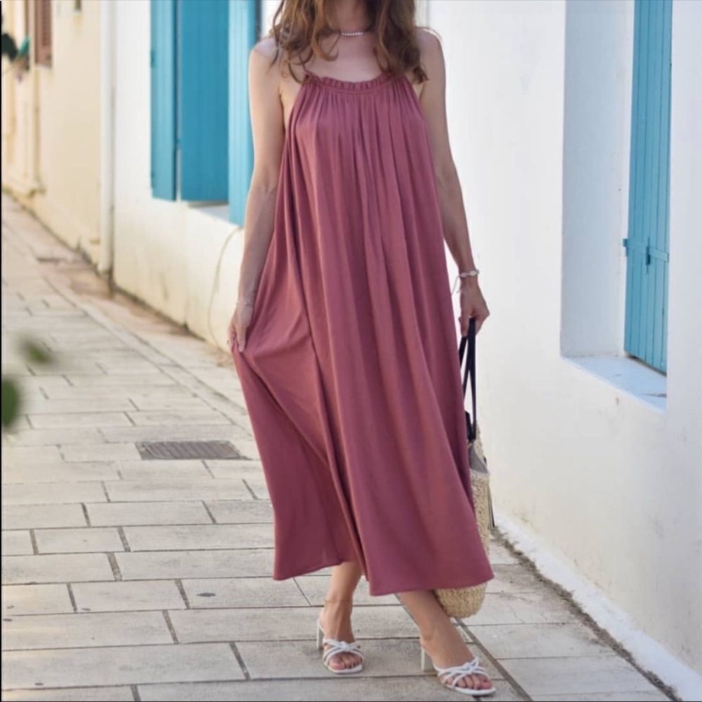 ✨ LONG SLIP DRESS✨ - Picture 2 of 9